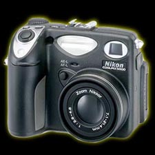   Nikon Coolpix 5000